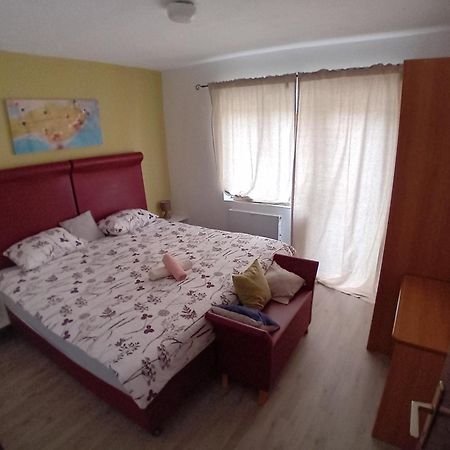 Holiday Home Ivano Korenica Zewnętrze zdjęcie