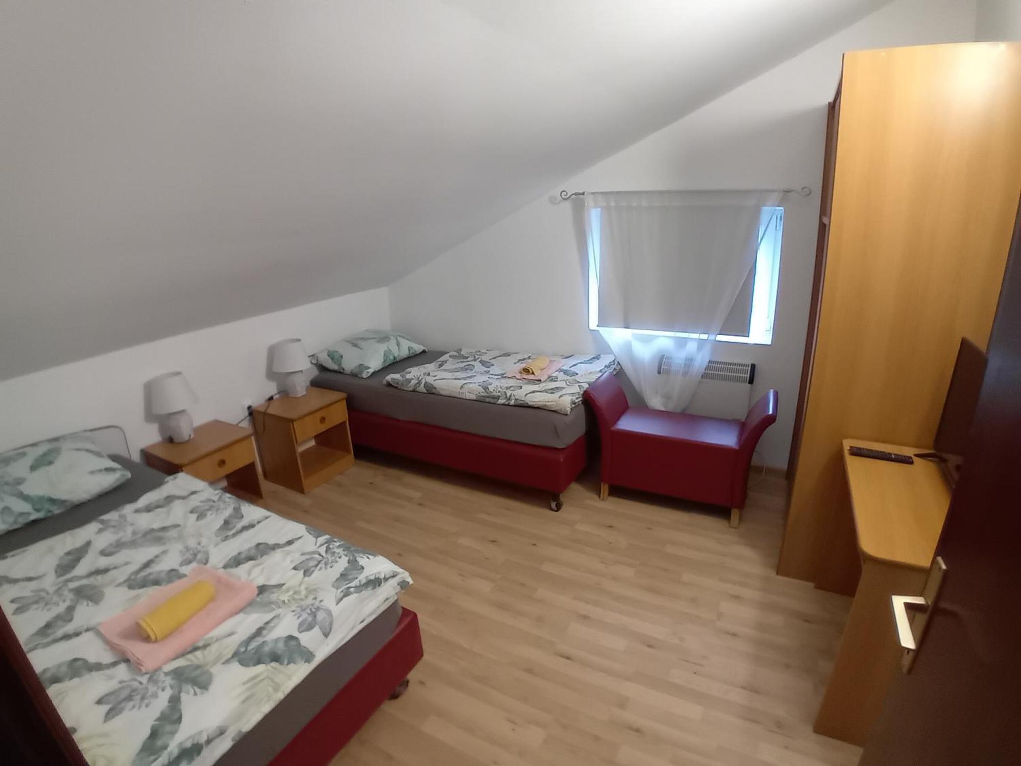 Holiday Home Ivano Korenica Zewnętrze zdjęcie